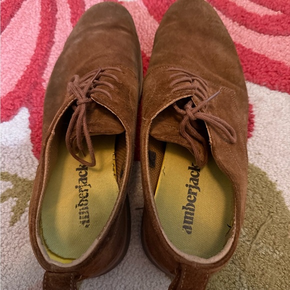 Elegant Brown Suede Men's Dress Shoes - Picture 3 of 3